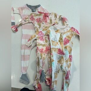 Set of 3 Burt’s Bees sleepers, size 18M